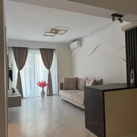 Kaia Wave Mamaia Nord Apartman *