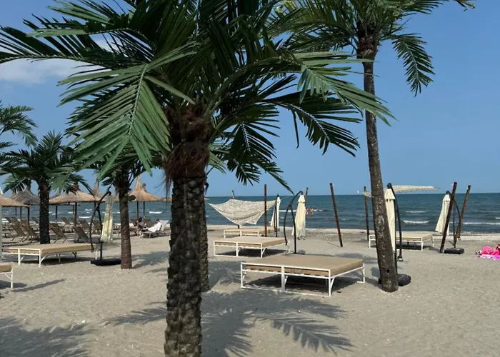 Kaia Wave Mamaia Nord 公寓