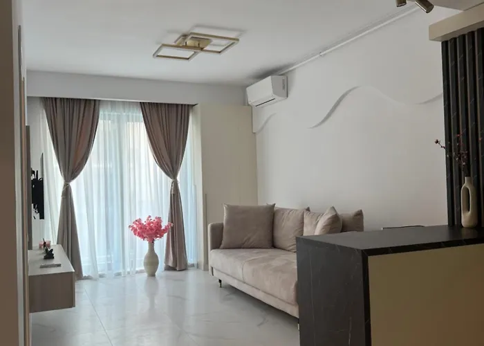 Kaia Wave Mamaia Nord 公寓 *