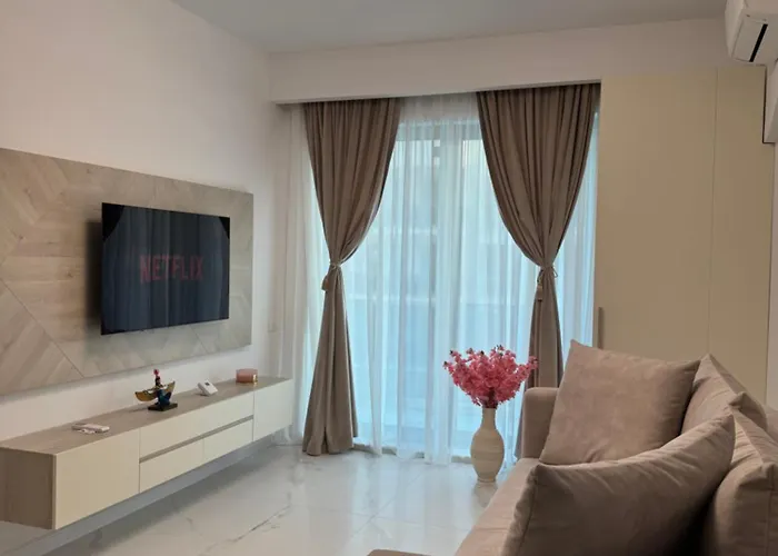 Kaia Wave Mamaia Nord