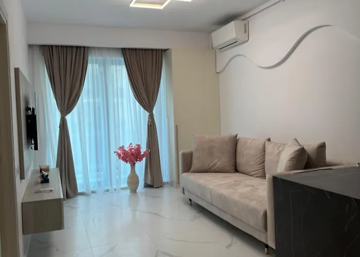 Kaia Wave Mamaia Nord *